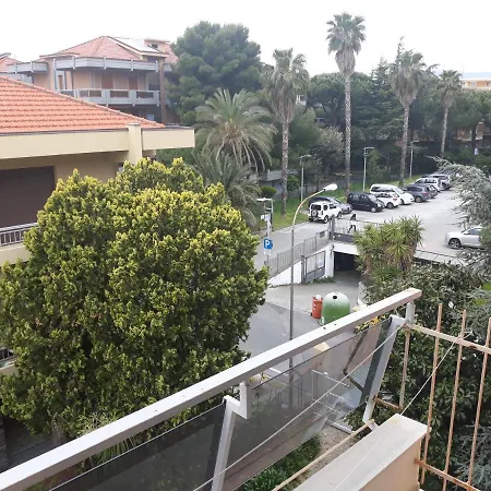Apartament Casa Vacanze Nel Cuore Di Bordighera